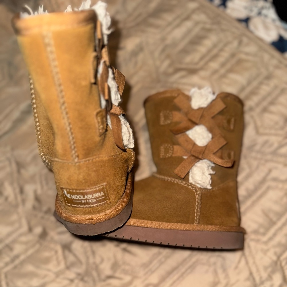 KOOLABURRA by UGG kids size 11